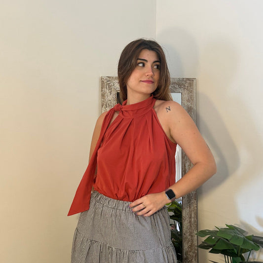 TOP HALTER