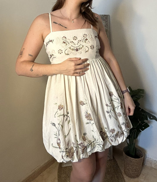 VESTIDO GLOBO CORTO