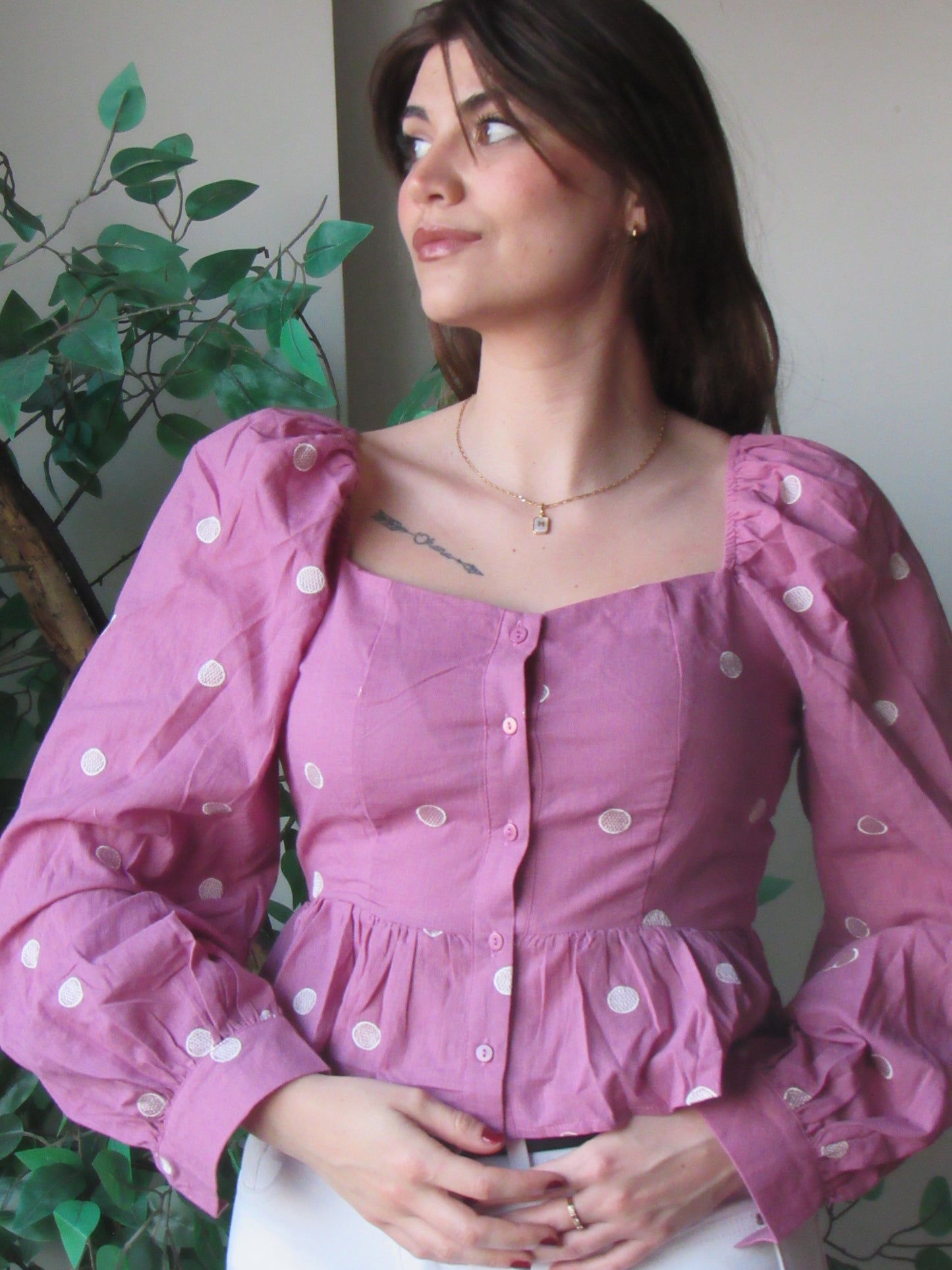 BLUSA LUNARES BORDADOS